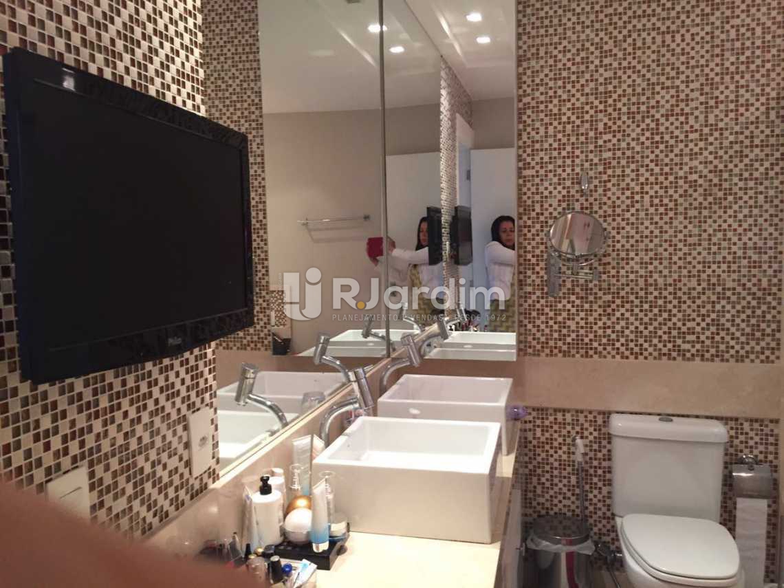 Conheça Banheiro suíte do imóvel - Apartamento À VENDA, Copacabana, Rio de Janeiro, RJ - LAAP40392 - 8 Banheiro suíte - Apartamento À VENDA, Copacabana, Rio de Janeiro, RJ - LAAP40392 - 8