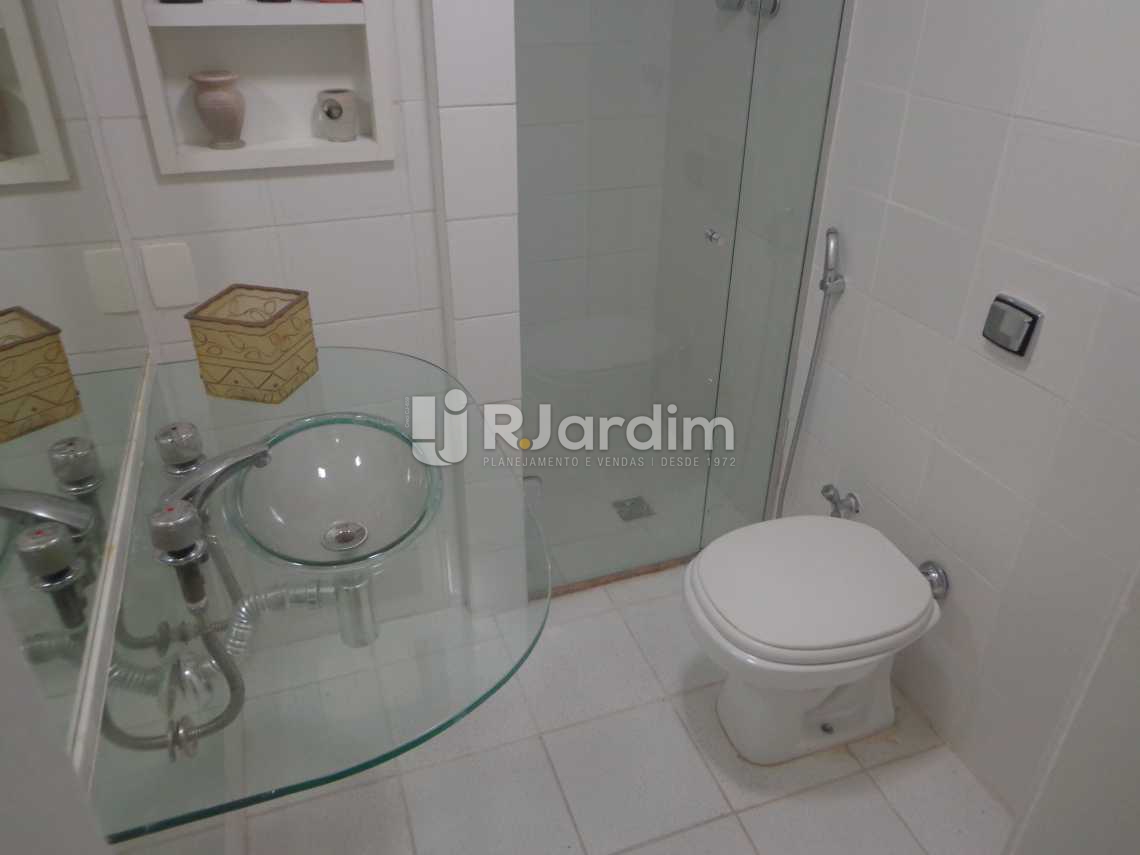 Conheça banheiro suíte 2 do imóvel - Imóveis Compra e Venda Ipanema 3 Quartos - LAAP30914 - 14 banheiro suíte 2 - Imóveis Compra e Venda Ipanema 3 Quartos - LAAP30914 - 14