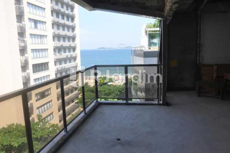 Conheça Varanda do imóvel - Cobertura Rua Carlos Gois,Leblon, Zona Sul,Rio de Janeiro, RJ À Venda, 3 Quartos, 363m² - LACO30127 - 1 Varanda - Cobertura Rua Carlos Gois,Leblon, Zona Sul,Rio de Janeiro, RJ À Venda, 3 Quartos, 363m² - LACO30127 - 1
