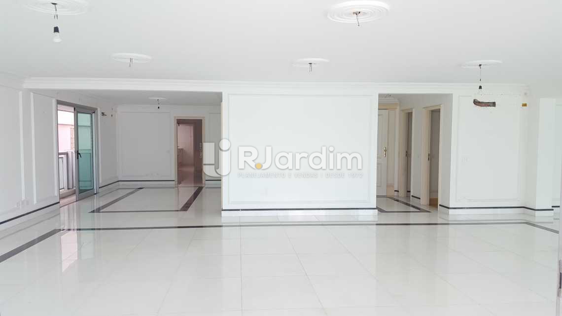 Conheça Sala do imóvel - Apartamento Avenida Epitácio Pessoa,Ipanema, Zona Sul,Rio de Janeiro, RJ À Venda, 5 Quartos, 355m² - LAAP50026 - 6 Sala - Apartamento Avenida Epitácio Pessoa,Ipanema, Zona Sul,Rio de Janeiro, RJ À Venda, 5 Quartos, 355m² - LAAP50026 - 6
