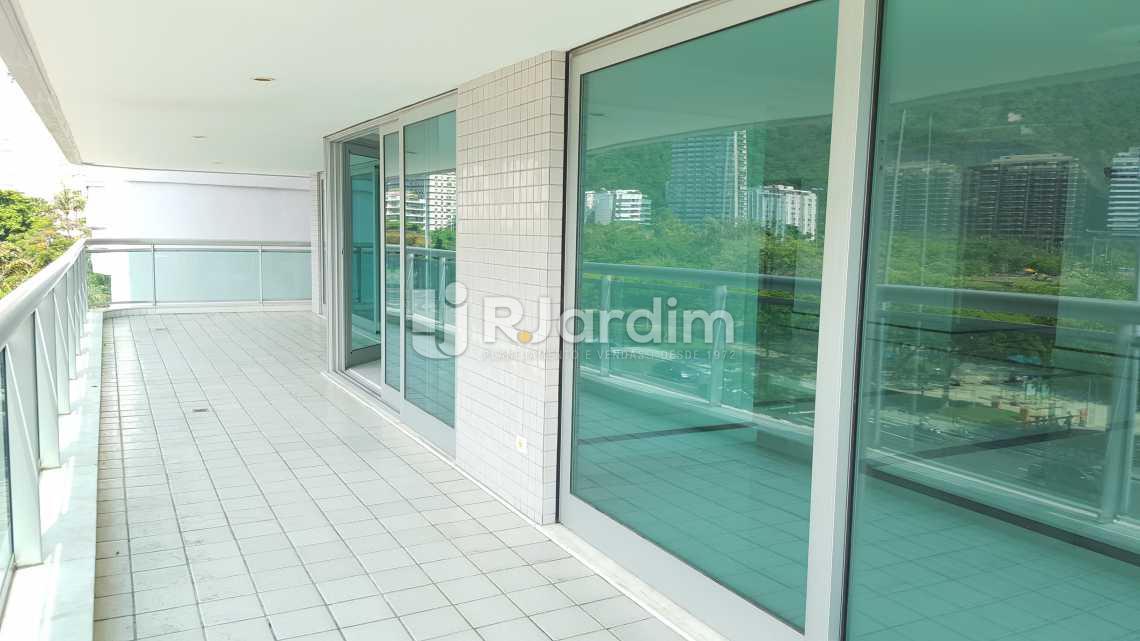 Conheça Varanda do imóvel - Apartamento Avenida Epitácio Pessoa,Ipanema, Zona Sul,Rio de Janeiro, RJ À Venda, 5 Quartos, 355m² - LAAP50026 - 8 Varanda - Apartamento Avenida Epitácio Pessoa,Ipanema, Zona Sul,Rio de Janeiro, RJ À Venda, 5 Quartos, 355m² - LAAP50026 - 8