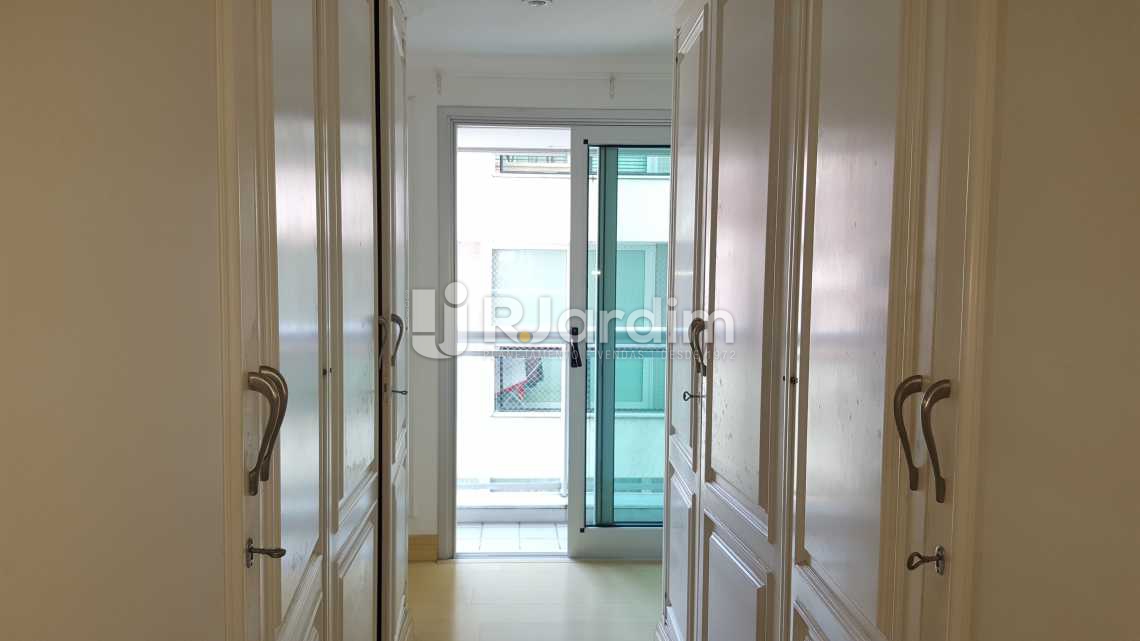 Conheça Suíte Master do imóvel - Apartamento Avenida Epitácio Pessoa,Ipanema, Zona Sul,Rio de Janeiro, RJ À Venda, 5 Quartos, 355m² - LAAP50026 - 20 Suíte Master - Apartamento Avenida Epitácio Pessoa,Ipanema, Zona Sul,Rio de Janeiro, RJ À Venda, 5 Quartos, 355m² - LAAP50026 - 20