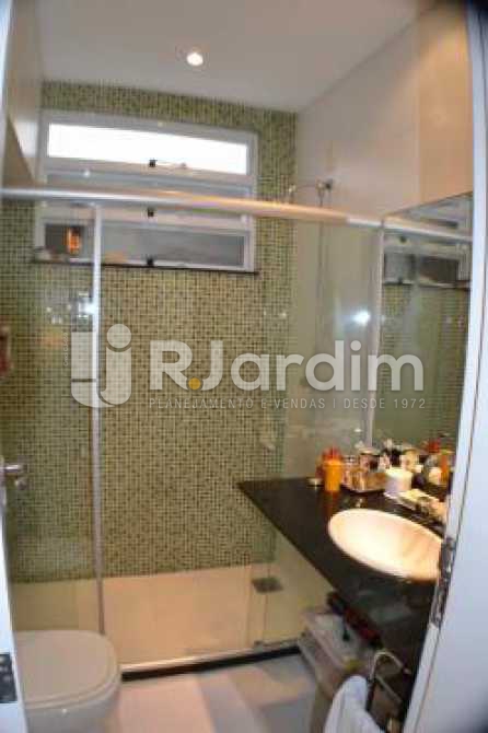 Conheça Banheiro do imóvel - Apartamento À VENDA, Leblon, Rio de Janeiro, RJ - LAAP20652 - 8 Banheiro - Apartamento À VENDA, Leblon, Rio de Janeiro, RJ - LAAP20652 - 8