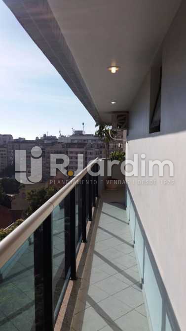 Conheça varanda lateral do imóvel - Imóveis Aluguel Flat Residencial Copacabana 1 Quarto - LAFL10097 - 9 varanda lateral - Imóveis Aluguel Flat Residencial Copacabana 1 Quarto - LAFL10097 - 9