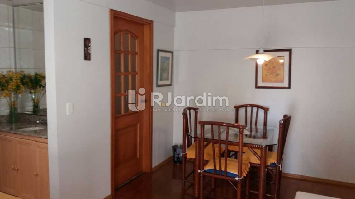 Conheça sala do imóvel - Imóveis Aluguel Flat Residencial Copacabana 1 Quarto - LAFL10097 - 11 sala - Imóveis Aluguel Flat Residencial Copacabana 1 Quarto - LAFL10097 - 11
