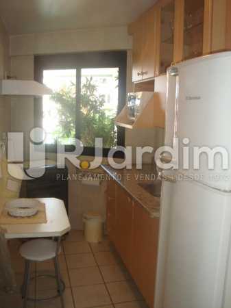 Conheça cozinha do imóvel - Imóveis Aluguel Flat Residencial Copacabana 1 Quarto - LAFL10097 - 26 cozinha - Imóveis Aluguel Flat Residencial Copacabana 1 Quarto - LAFL10097 - 26