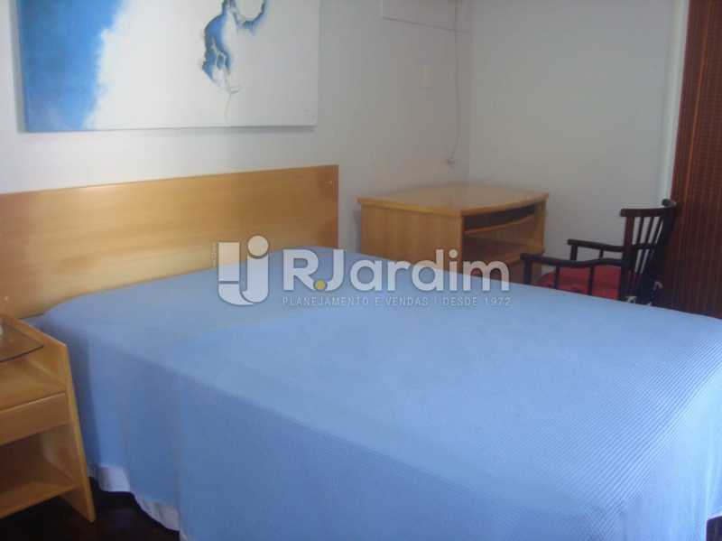 Conheça quarto do imóvel - Imóveis Aluguel Flat Residencial Copacabana 1 Quarto - LAFL10097 - 17 quarto - Imóveis Aluguel Flat Residencial Copacabana 1 Quarto - LAFL10097 - 17