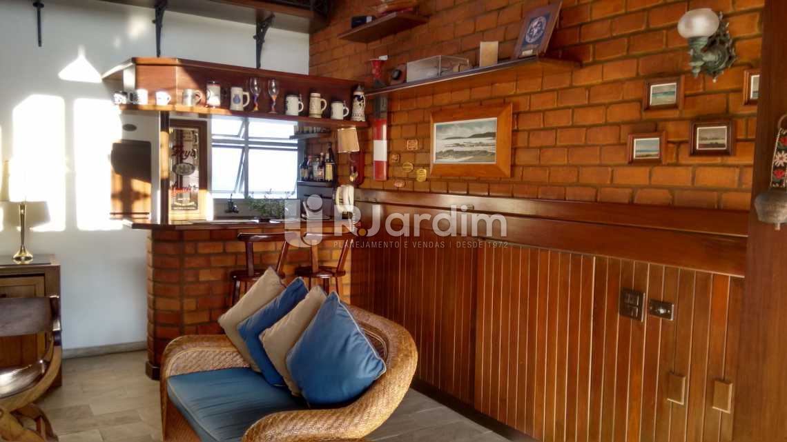 Conheça Sala / segundo piso do imóvel - Compra Venda Avaliação Imóveis Cobertura Ipanema 3 Quartos - LACO30131 - 6 Sala / segundo piso - Compra Venda Avaliação Imóveis Cobertura Ipanema 3 Quartos - LACO30131 - 6