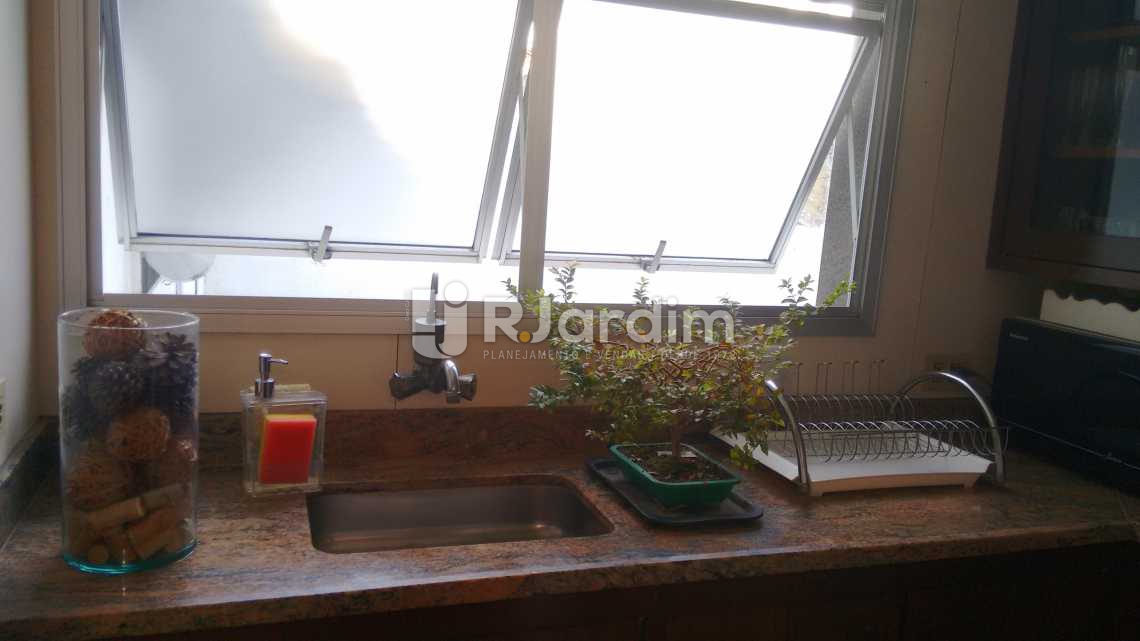 Conheça Cozinha / segundo piso do imóvel - Compra Venda Avaliação Imóveis Cobertura Ipanema 3 Quartos - LACO30131 - 11 Cozinha / segundo piso - Compra Venda Avaliação Imóveis Cobertura Ipanema 3 Quartos - LACO30131 - 11