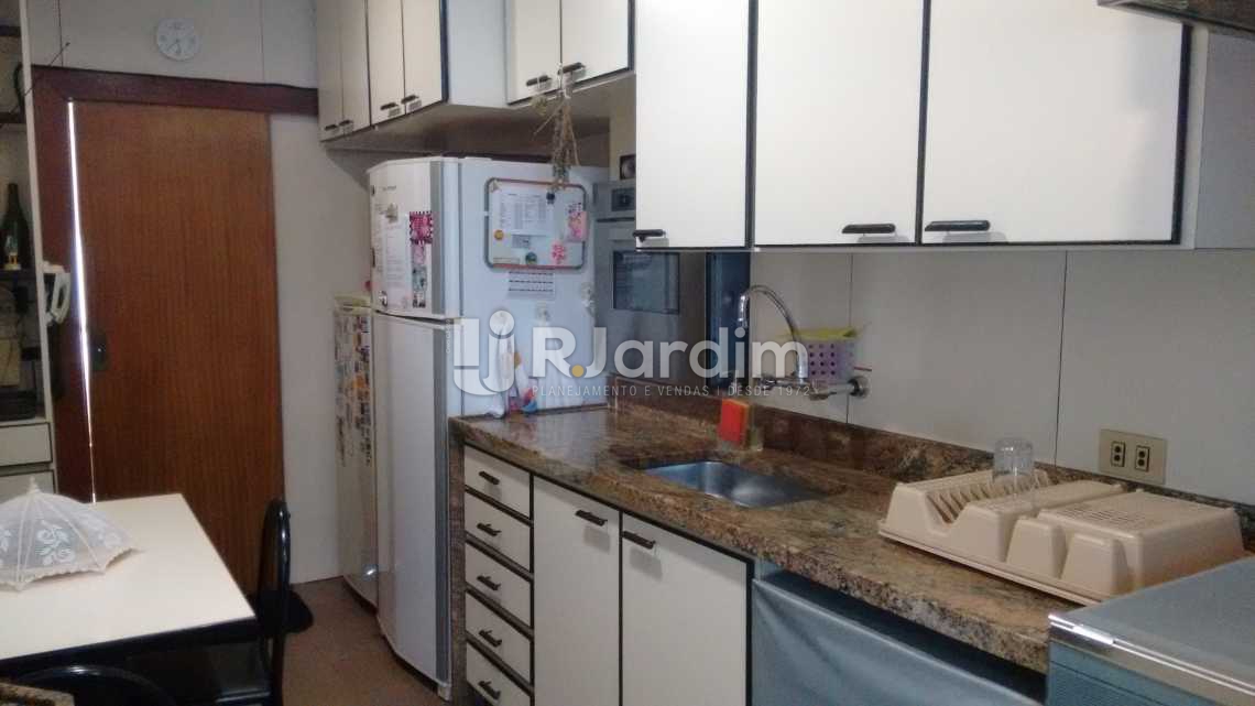 Conheça Cozinha / dependencia do imóvel - Compra Venda Avaliação Imóveis Cobertura Ipanema 3 Quartos - LACO30131 - 24 Cozinha / dependencia - Compra Venda Avaliação Imóveis Cobertura Ipanema 3 Quartos - LACO30131 - 24