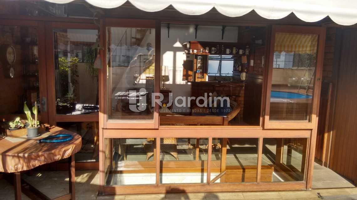 Conheça Salão / segundo piso do imóvel - Compra Venda Avaliação Imóveis Cobertura Ipanema 3 Quartos - LACO30131 - 22 Salão / segundo piso - Compra Venda Avaliação Imóveis Cobertura Ipanema 3 Quartos - LACO30131 - 22
