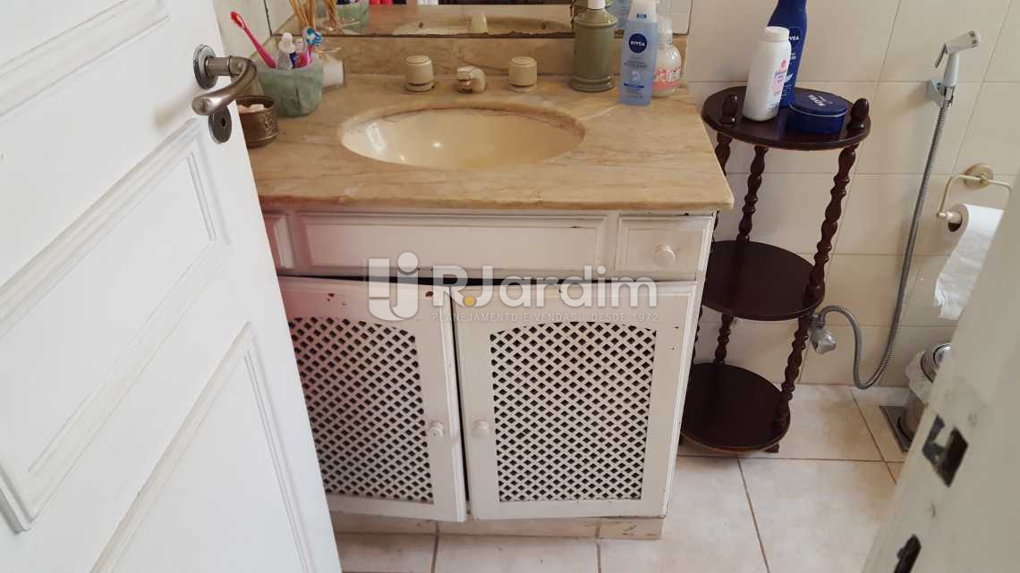 Conheça Banheiro suite do imóvel - Apartamento à venda Rua Muniz Barreto,Botafogo, Zona Sul,Rio de Janeiro - R$ 1.190.000 - LAAP30965 - 11 Banheiro suite - Apartamento à venda Rua Muniz Barreto,Botafogo, Zona Sul,Rio de Janeiro - R$ 1.190.000 - LAAP30965 - 11