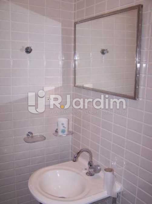 Conheça Banheiro socila do imóvel - Imóveis Compra Venda Avaliação Apartamento Ipanema 2 Quartos - LAAP30979 - 14 Banheiro socila - Imóveis Compra Venda Avaliação Apartamento Ipanema 2 Quartos - LAAP30979 - 14