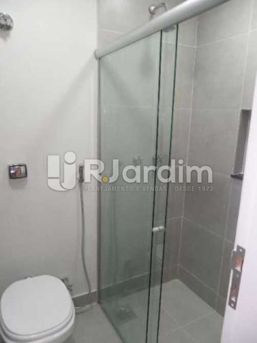 Conheça Continuação do banheiro do imóvel - Apartamento 2 Quartos Copacabana - LAAP20686 - 10 Continuação do banheiro - Apartamento 2 Quartos Copacabana - LAAP20686 - 10