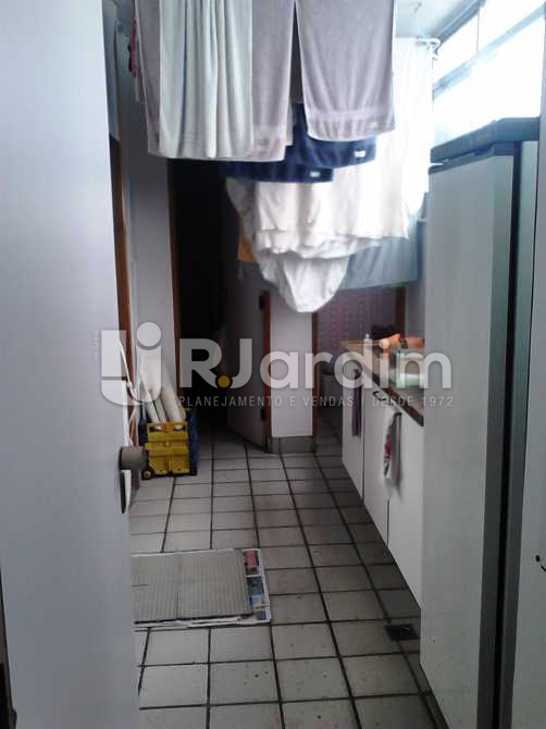Conheça Área de serviço e dependência do imóvel - Apartamento 3 quartos à venda Copacabana, Zona Sul,Rio de Janeiro - R$ 3.300.000 - LAAP30975 - 11 Área de serviço e dependência - Apartamento 3 quartos à venda Copacabana, Zona Sul,Rio de Janeiro - R$ 3.300.000 - LAAP30975 - 11