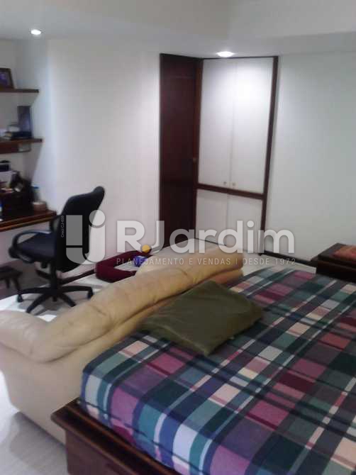 Conheça suíte outro ângulo do imóvel - Apartamento 3 quartos à venda Copacabana, Zona Sul,Rio de Janeiro - R$ 3.300.000 - LAAP30975 - 15 suíte outro ângulo - Apartamento 3 quartos à venda Copacabana, Zona Sul,Rio de Janeiro - R$ 3.300.000 - LAAP30975 - 15