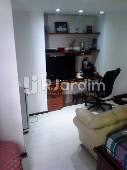Conheça Home office outro ângulo do imóvel - Apartamento 3 quartos à venda Copacabana, Zona Sul,Rio de Janeiro - R$ 3.300.000 - LAAP30975 - 16 Home office outro ângulo - Apartamento 3 quartos à venda Copacabana, Zona Sul,Rio de Janeiro - R$ 3.300.000 - LAAP30975 - 16
