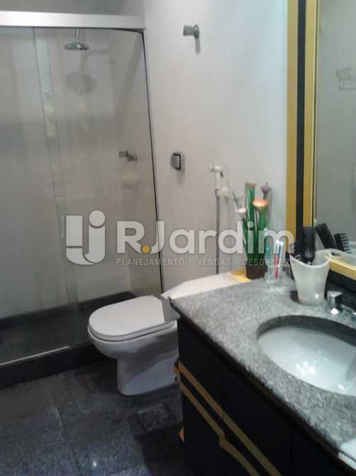 Conheça Banheiro da Suíte 2 do imóvel - Apartamento 3 quartos à venda Copacabana, Zona Sul,Rio de Janeiro - R$ 3.300.000 - LAAP30975 - 27 Banheiro da Suíte 2 - Apartamento 3 quartos à venda Copacabana, Zona Sul,Rio de Janeiro - R$ 3.300.000 - LAAP30975 - 27