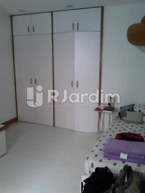 Conheça Suíte 3 do imóvel - Apartamento 3 quartos à venda Copacabana, Zona Sul,Rio de Janeiro - R$ 3.300.000 - LAAP30975 - 28 Suíte 3 - Apartamento 3 quartos à venda Copacabana, Zona Sul,Rio de Janeiro - R$ 3.300.000 - LAAP30975 - 28