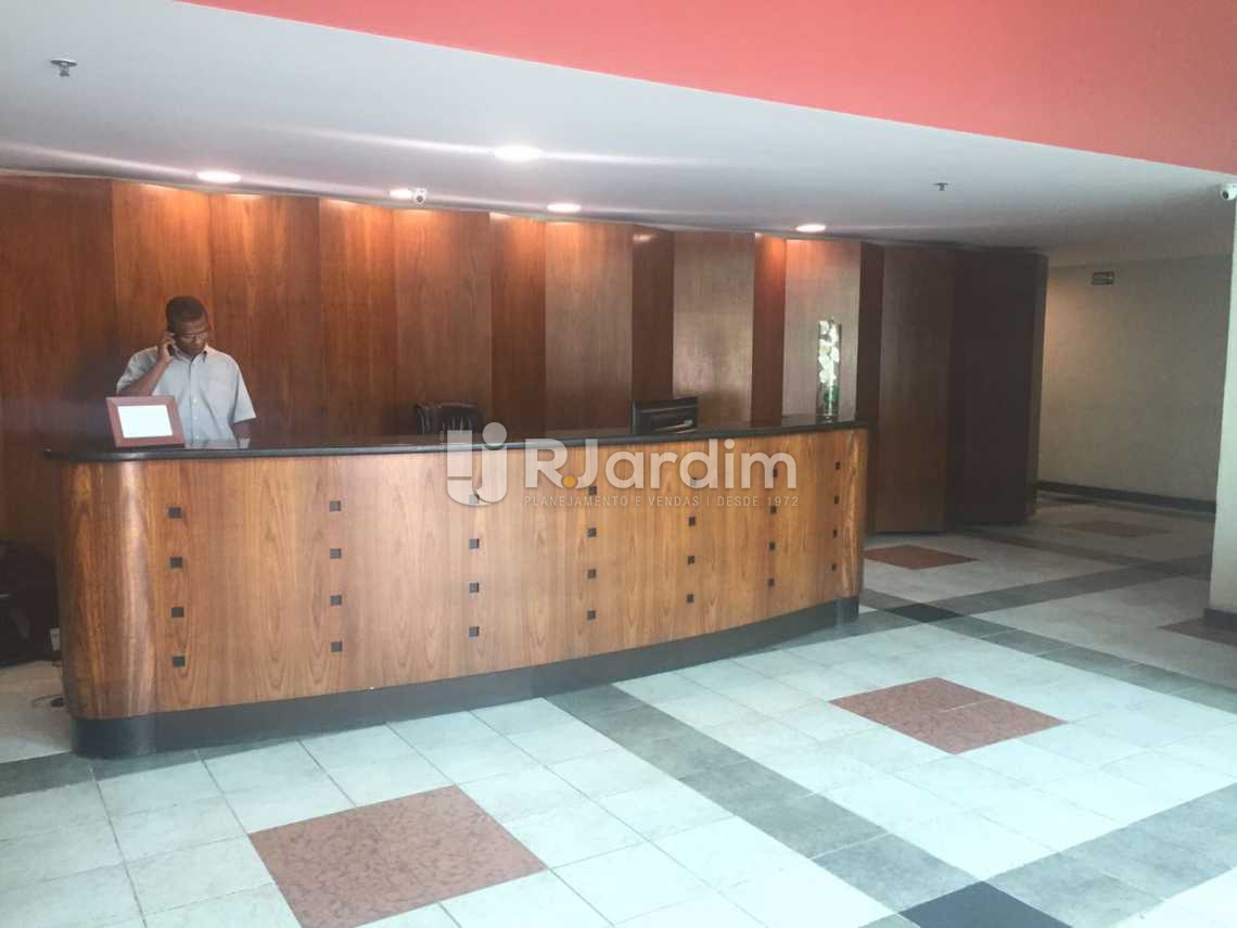 Conheça Portaria do imóvel - Imóveis Compra Venda Avaliação Flat Botafogo 3 Quartos - LAFL30003 - 6 Portaria - Imóveis Compra Venda Avaliação Flat Botafogo 3 Quartos - LAFL30003 - 6