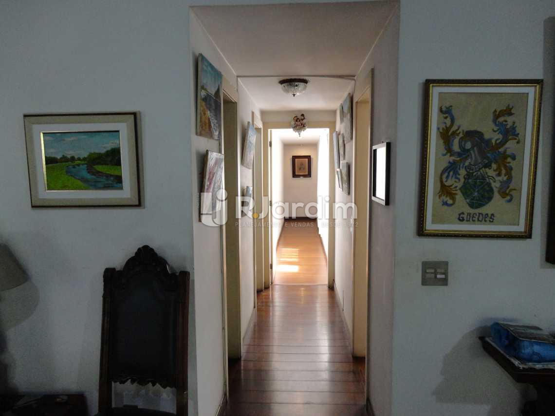 Conheça Corredor do imóvel - Imóveis Compra Venda Apartamento Barra da Tijuca 5 Quartos - LAAP50031 - 4 Corredor - Imóveis Compra Venda Apartamento Barra da Tijuca 5 Quartos - LAAP50031 - 4