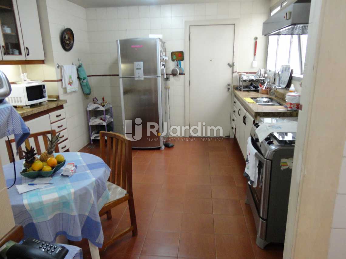 Conheça Copa/Cozinha do imóvel - Imóveis Compra Venda Apartamento Barra da Tijuca 5 Quartos - LAAP50031 - 18 Copa/Cozinha - Imóveis Compra Venda Apartamento Barra da Tijuca 5 Quartos - LAAP50031 - 18
