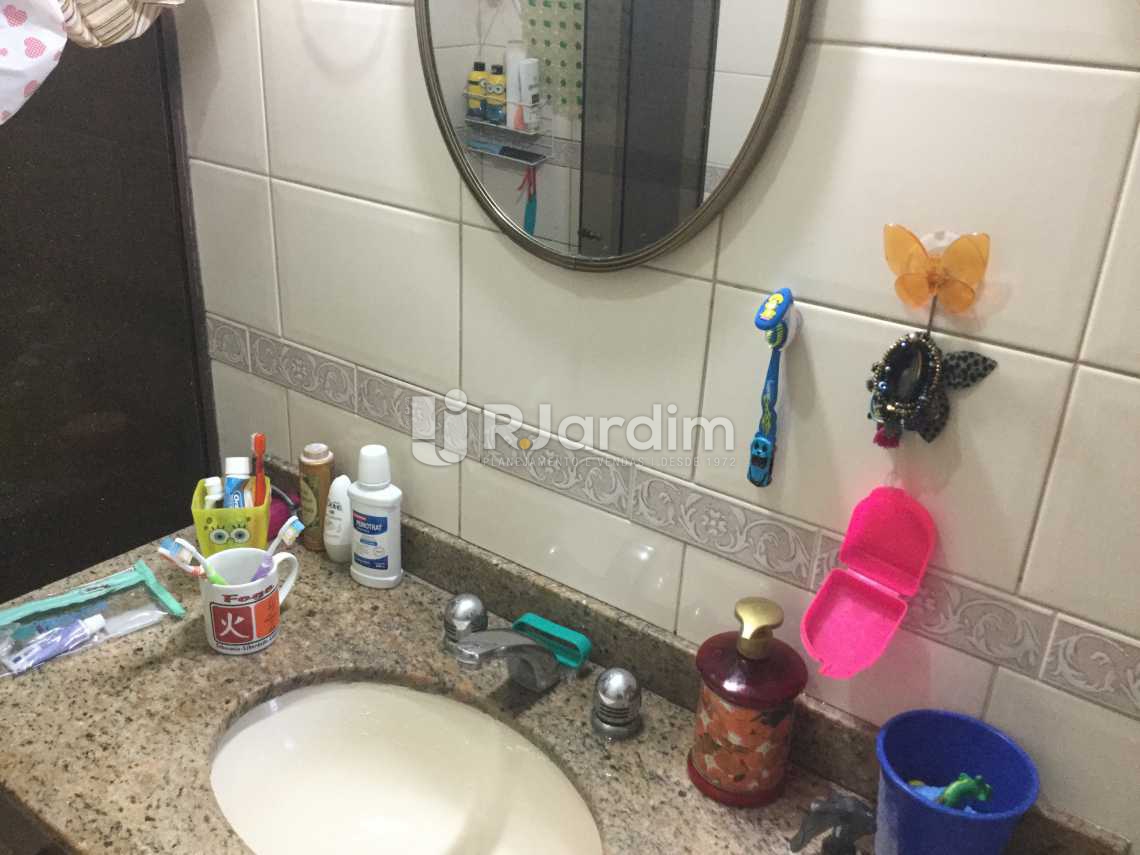 Conheça banheiro social do imóvel - Apartamento À VENDA, Leblon, Rio de Janeiro, RJ - LAAP31032 - 18 banheiro social - Apartamento À VENDA, Leblon, Rio de Janeiro, RJ - LAAP31032 - 18