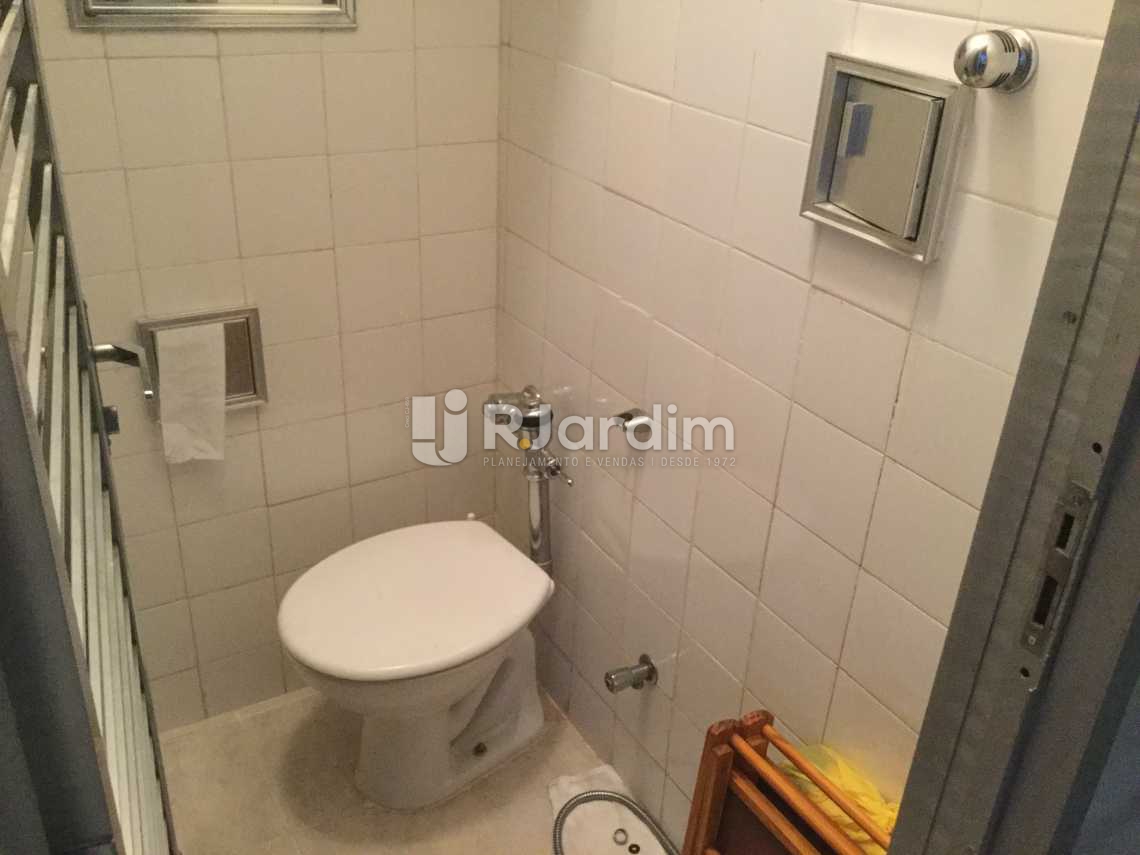 Conheça banheiro serviço do imóvel - Apartamento À VENDA, Leblon, Rio de Janeiro, RJ - LAAP31032 - 24 banheiro serviço - Apartamento À VENDA, Leblon, Rio de Janeiro, RJ - LAAP31032 - 24