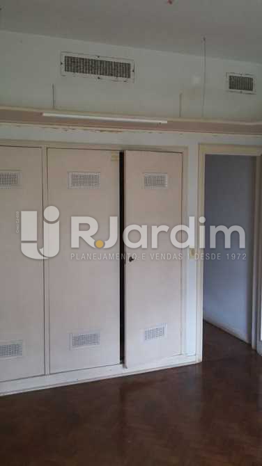 Conheça Quarto do imóvel - Apartamento / 3 Quartos / Copacabana - LAAP31039 - 10 Quarto - Apartamento / 3 Quartos / Copacabana - LAAP31039 - 10