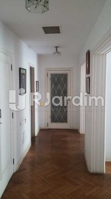 Conheça Sala do imóvel - Apartamento / 3 Quartos / Copacabana - LAAP31039 - 1 Sala - Apartamento / 3 Quartos / Copacabana - LAAP31039 - 1