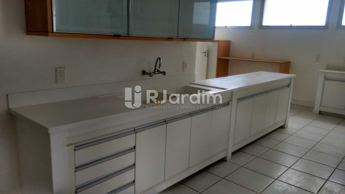Conheça cozinha do imóvel - Imóveis Aluguel Apartamento São Conrado 4 Quartos - LAAP40456 - 20 cozinha - Imóveis Aluguel Apartamento São Conrado 4 Quartos - LAAP40456 - 20