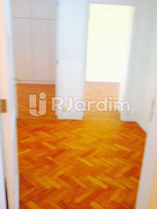 Conheça área de circulação do imóvel - Apartamento / 3 Quartos / Copacabana / Praia Leme - LAAP31049 - 9 área de circulação - Apartamento / 3 Quartos / Copacabana / Praia Leme - LAAP31049 - 9