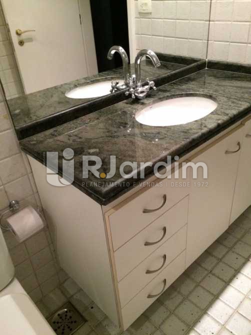 Conheça Banheiro do imóvel - Apartamento Aparthotel / Residencial / 1 Quarto / Lagoa - LAAP10170 - 13 Banheiro - Apartamento Aparthotel / Residencial / 1 Quarto / Lagoa - LAAP10170 - 13