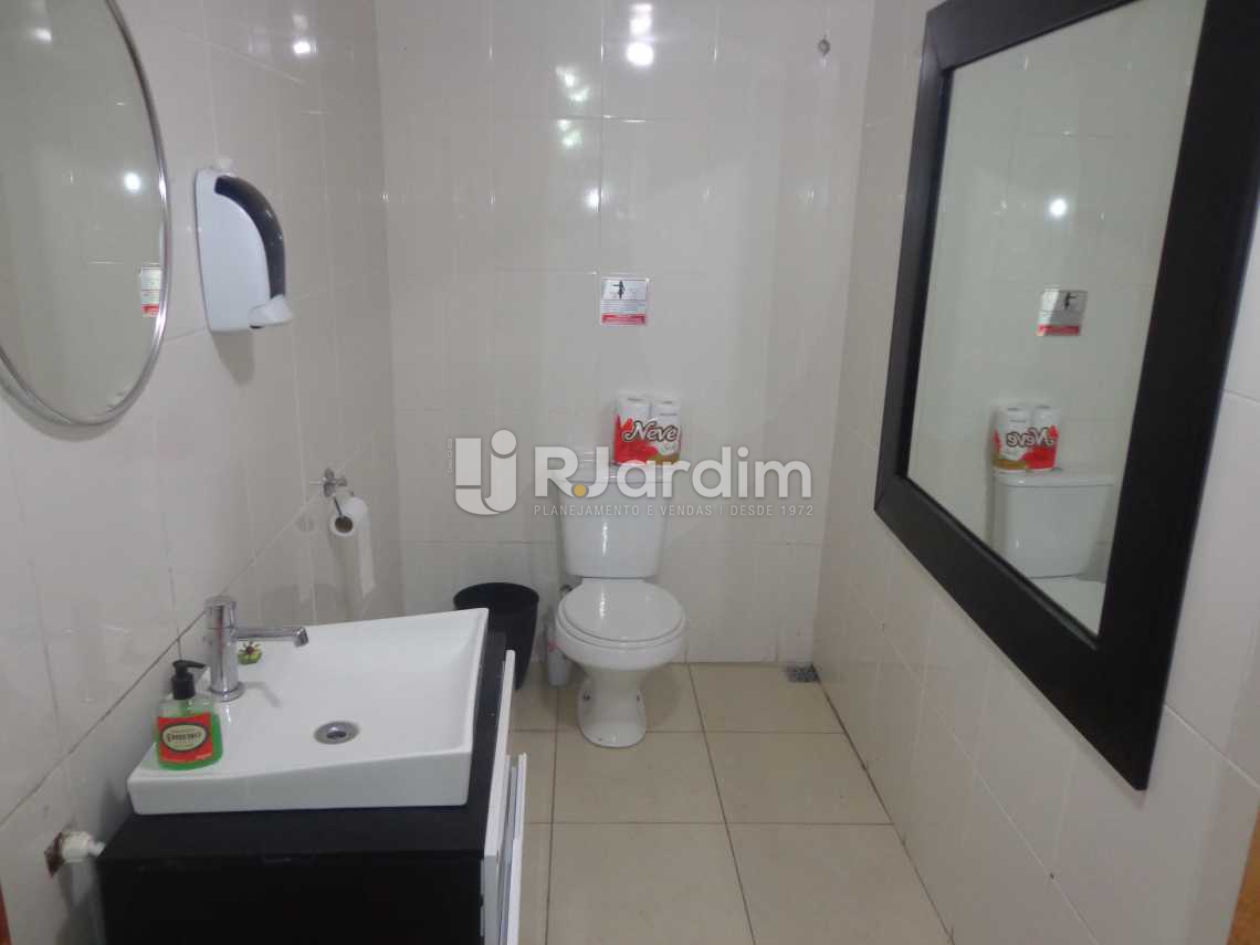 Conheça Banheiro do imóvel - Casa Comercial Botafogo Compra Venda Avaliação Imóveis - LACC40002 - 11 Banheiro - Casa Comercial Botafogo Compra Venda Avaliação Imóveis - LACC40002 - 11