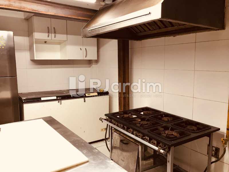 Conheça Cozinha do imóvel - Casa Comercial Botafogo Compra Venda Avaliação Imóveis - LACC40002 - 17 Cozinha - Casa Comercial Botafogo Compra Venda Avaliação Imóveis - LACC40002 - 17