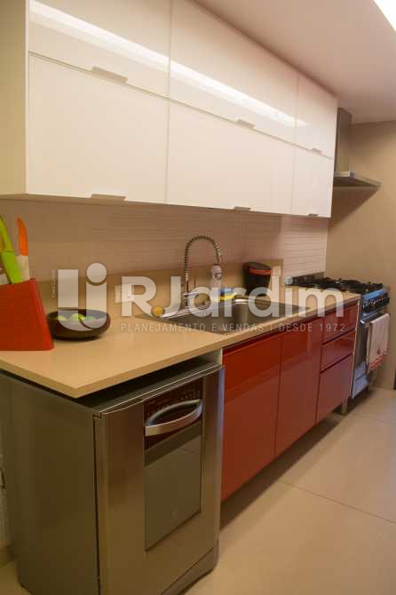 Conheça Cozinha do imóvel - Compra Venda Avaliação Imóveis Apartamento Ipanema 4 Quartos - LAAP20758 - 12 Cozinha - Compra Venda Avaliação Imóveis Apartamento Ipanema 4 Quartos - LAAP20758 - 12
