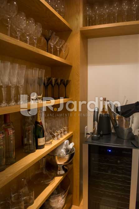 Conheça Adega do imóvel - Compra Venda Avaliação Imóveis Apartamento Ipanema 4 Quartos - LAAP20758 - 9 Adega - Compra Venda Avaliação Imóveis Apartamento Ipanema 4 Quartos - LAAP20758 - 9