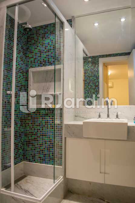 Conheça Banheiro suíte do imóvel - Compra Venda Avaliação Imóveis Apartamento Ipanema 4 Quartos - LAAP20758 - 21 Banheiro suíte - Compra Venda Avaliação Imóveis Apartamento Ipanema 4 Quartos - LAAP20758 - 21