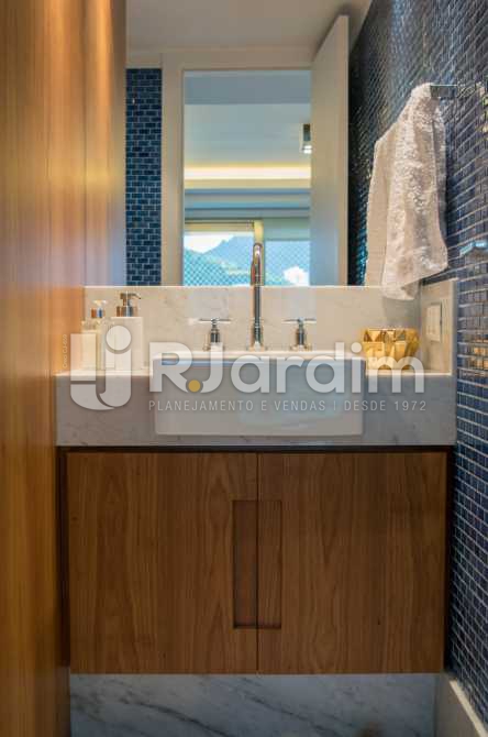 Conheça Lavabo do imóvel - Compra Venda Avaliação Imóveis Apartamento Ipanema 4 Quartos - LAAP20758 - 10 Lavabo - Compra Venda Avaliação Imóveis Apartamento Ipanema 4 Quartos - LAAP20758 - 10