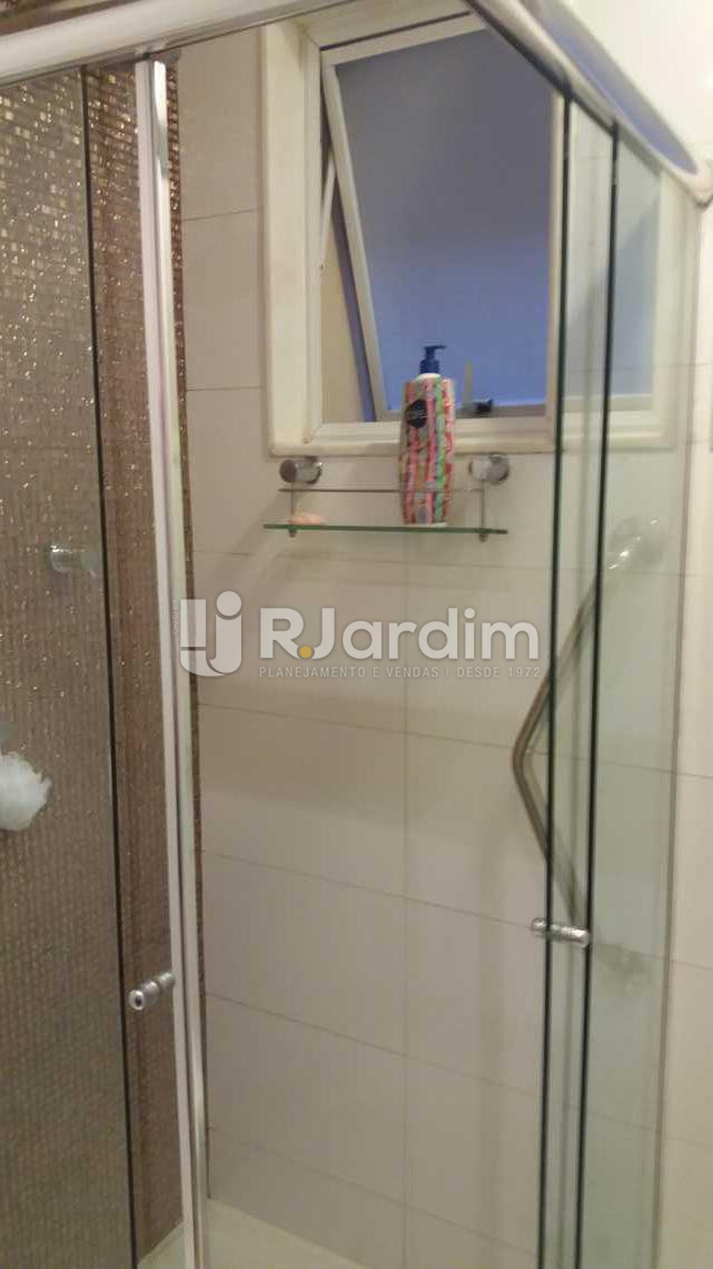 Conheça Banheiro social do imóvel - Apartamento 4 Quartos Venda Copacabana Zona Sul Rio de Janeiro RJ - LAAP40470 - 29 Banheiro social - Apartamento 4 Quartos Venda Copacabana Zona Sul Rio de Janeiro RJ - LAAP40470 - 29