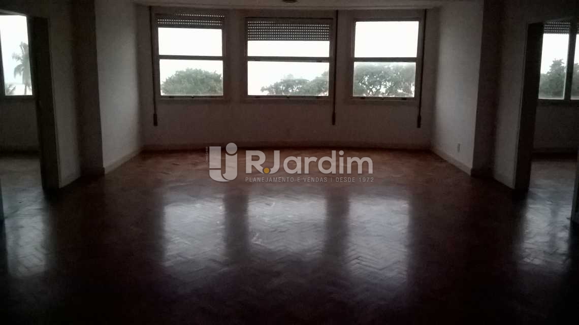 Conheça 1 Salão do imóvel - Apartamento Padrão Residencial 4 Quartos Copacabana Zona Sul Rio de Janeiro RJ - LAAP40478 - 3 1 Salão - Apartamento Padrão Residencial 4 Quartos Copacabana Zona Sul Rio de Janeiro RJ - LAAP40478 - 3