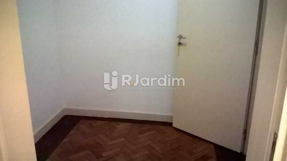 Conheça 4 Saleta 2 do imóvel - Apartamento Padrão Residencial 4 Quartos Copacabana Zona Sul Rio de Janeiro RJ - LAAP40478 - 6 4 Saleta 2 - Apartamento Padrão Residencial 4 Quartos Copacabana Zona Sul Rio de Janeiro RJ - LAAP40478 - 6