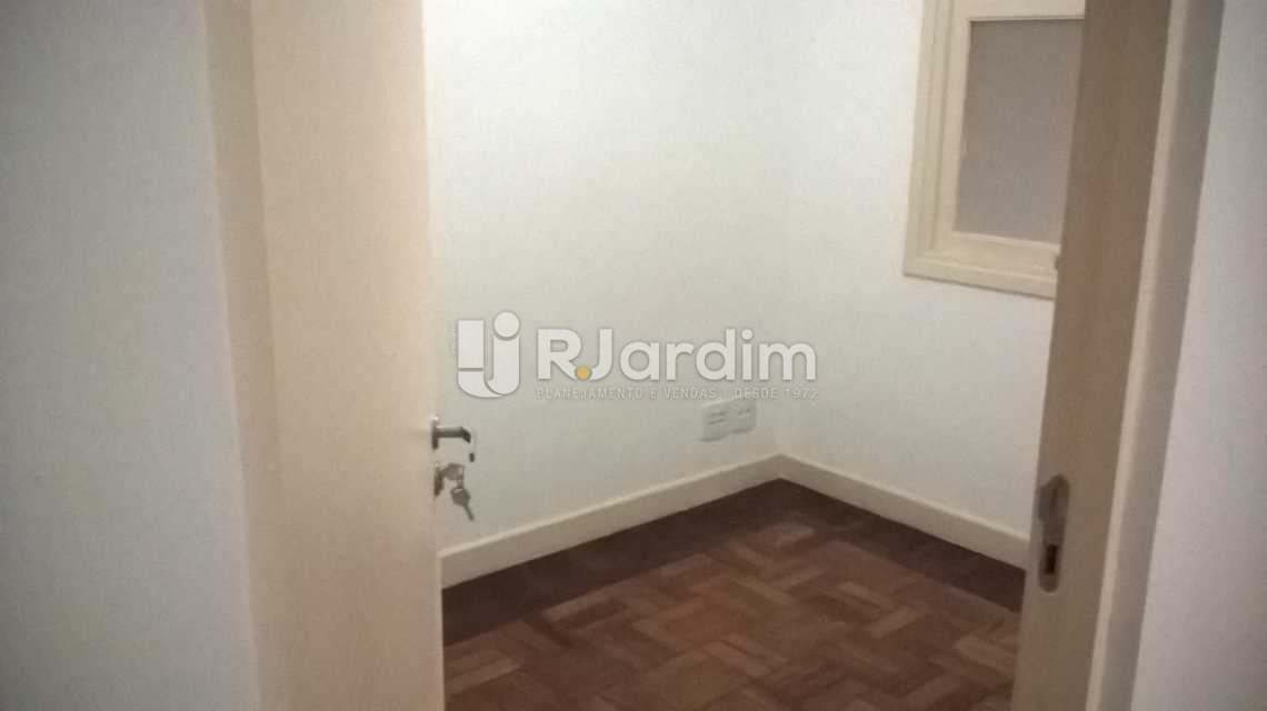 Conheça 20 Pequena Saleta do imóvel - Apartamento Padrão Residencial 4 Quartos Copacabana Zona Sul Rio de Janeiro RJ - LAAP40478 - 23 20 Pequena Saleta - Apartamento Padrão Residencial 4 Quartos Copacabana Zona Sul Rio de Janeiro RJ - LAAP40478 - 23
