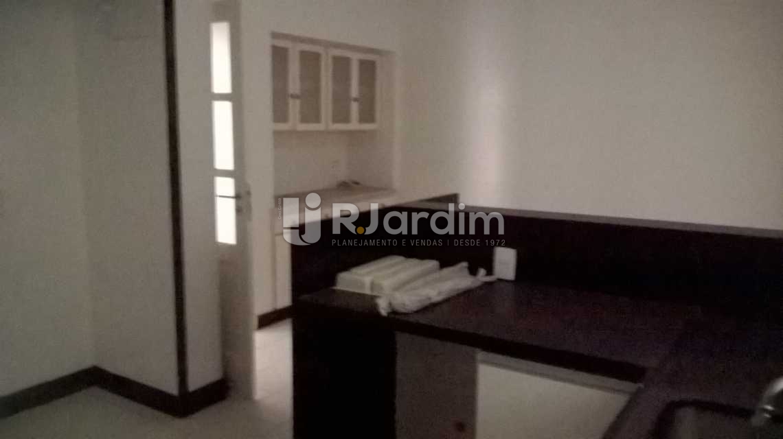 Conheça 20 Copa Cozinha do imóvel - Apartamento Copacabana, Zona Sul,Rio de Janeiro, RJ Para Alugar, 4 Quartos, 389m² - LAAP40479 - 22 20 Copa Cozinha - Apartamento Copacabana, Zona Sul,Rio de Janeiro, RJ Para Alugar, 4 Quartos, 389m² - LAAP40479 - 22