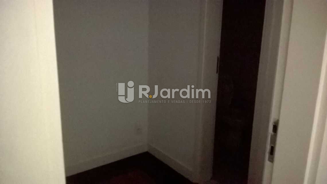 Conheça 22 Quarto de Empregada do imóvel - Apartamento Copacabana, Zona Sul,Rio de Janeiro, RJ Para Alugar, 4 Quartos, 389m² - LAAP40479 - 24 22 Quarto de Empregada - Apartamento Copacabana, Zona Sul,Rio de Janeiro, RJ Para Alugar, 4 Quartos, 389m² - LAAP40479 - 24