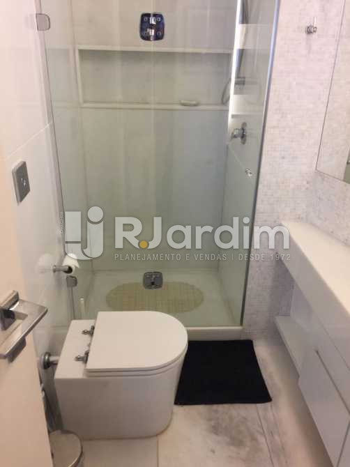 Conheça banheiro do imóvel - Flat À VENDA, Leblon, Rio de Janeiro, RJ - LAFL10042 - 16 banheiro - Flat À VENDA, Leblon, Rio de Janeiro, RJ - LAFL10042 - 16