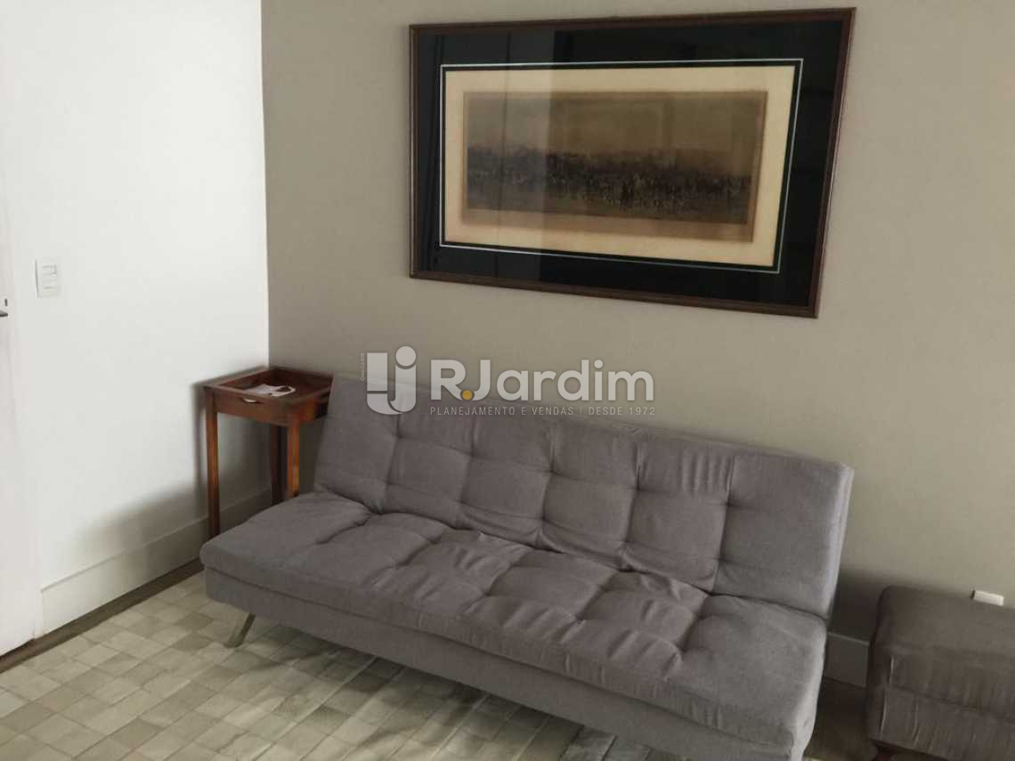 Conheça Sala / sofá do imóvel - Flat À VENDA, Leblon, Rio de Janeiro, RJ - LAFL10042 - 7 Sala / sofá - Flat À VENDA, Leblon, Rio de Janeiro, RJ - LAFL10042 - 7