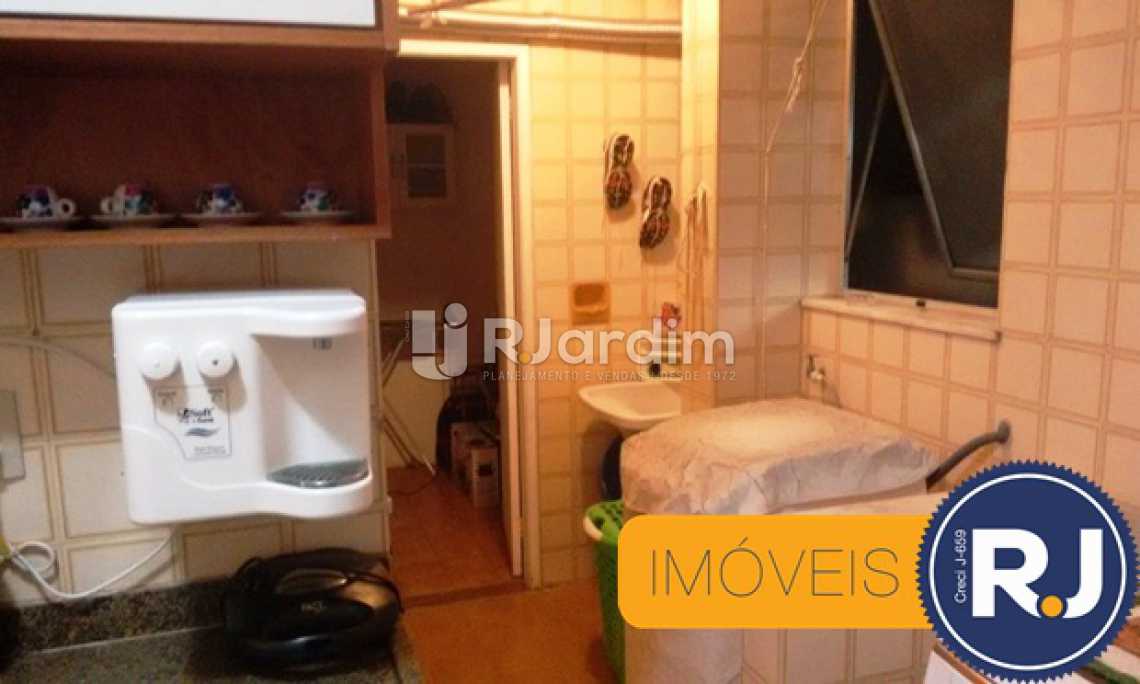 Conheça AREA DE SERVIÇO do imóvel - Apartamento Padrão / Residencial / 3 Quartos / Compra e venda / Grajaú / Zona Norte / Rio de Janeiro RJ - LAAP31102 - 13 AREA DE SERVIÇO - Apartamento Padrão / Residencial / 3 Quartos / Compra e venda / Grajaú / Zona Norte / Rio de Janeiro RJ - LAAP31102 - 13