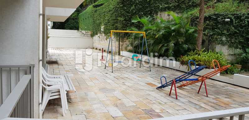 Conheça play do imóvel - Belíssimo apartamento, Lagoa, voltado para o verde. - LAAP10179 - 15 play - Belíssimo apartamento, Lagoa, voltado para o verde. - LAAP10179 - 15