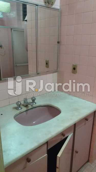 Conheça Banheiro social 2 do imóvel - Apartamento À VENDA, Copacabana, Rio de Janeiro, RJ - LAAP31117 - 15 Banheiro social 2 - Apartamento À VENDA, Copacabana, Rio de Janeiro, RJ - LAAP31117 - 15